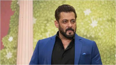 ‘Everyone has to surrender their phones’: Salman Khan’s security on sets of ‘Battle of Galwan’ is higher than VVIPs | Hindi Movie News