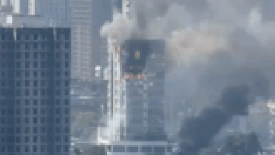 Massive fire breaks out at Mumbai high-rise; fire team rushed to spot | Mumbai News