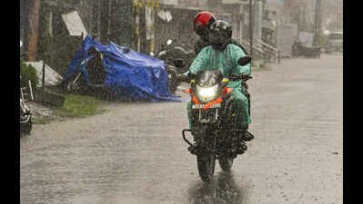 Cyclone Montha weakens over Chhattisgarh; IMD issues orange alert for heavy rain in north Bengal | Kolkata News