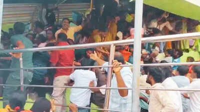 Venkateswara Swami temple stampede: 5 killed, several injured at Venkateswara Swami temple; video shows chaotic crowd surge | Vijayawada News