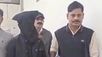 Delhi: Police busts Pak-backed gangster-turned-terror module; nabs three terrorists | India News