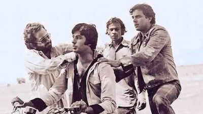 Sholay director Ramesh Sippy says, ‘We’ll have other good actors, but there will be no Dharmendra again,’ recalls meeting Sunny Deol and Bobby Deol |
