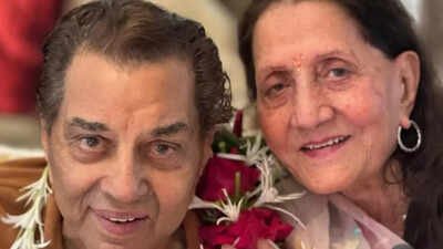 When Bobby Deol shared RARE photo of Dharmendra and Prakash Kaur on 71st wedding anniversary; Sunny Deol’s reaction was pure love |