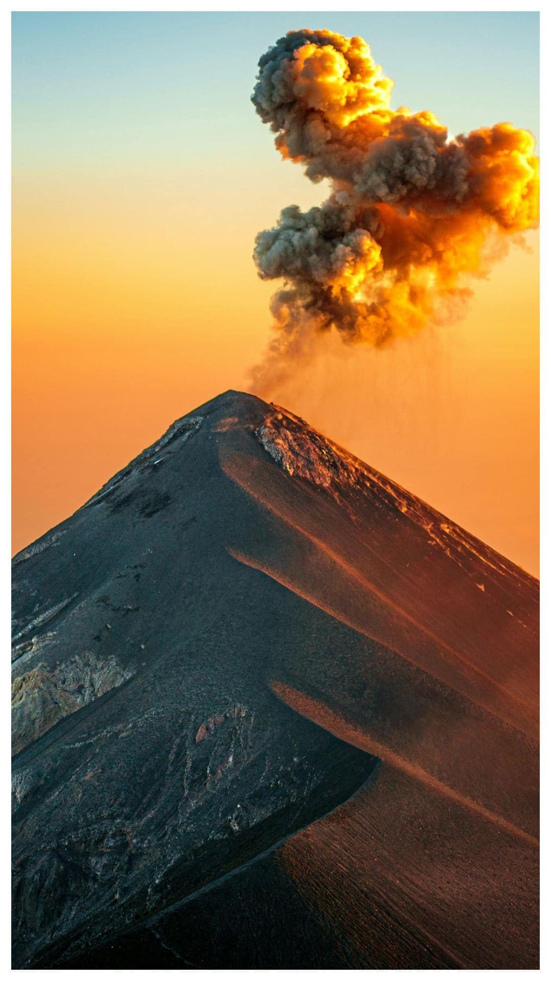 कैसे और क्यों फटता है ज्वालामुखी?