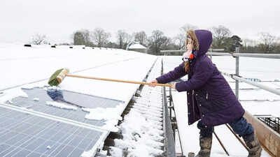 How solar panels really work in winter: Their performance in snow, cold temperatures, and low sunlight |