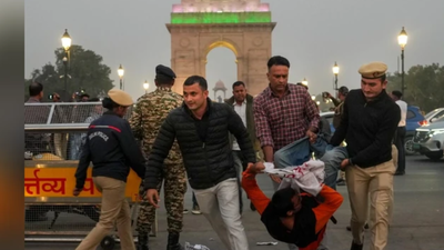 India Gate pollution protest: Delhi court sends 17 more to judicial custody; ‘stir held without permit’ | India News