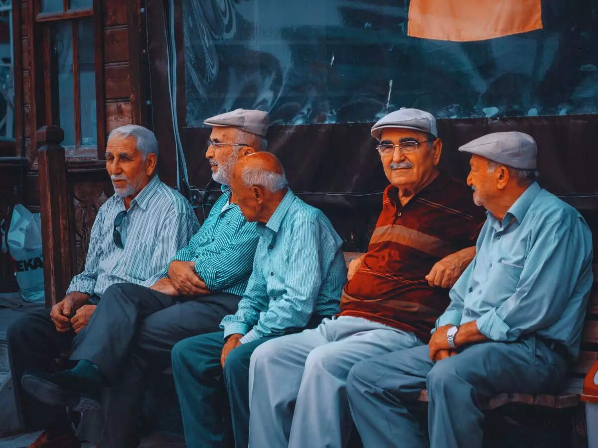 7 countries where people age beautifully (and what they teach us about longevity)