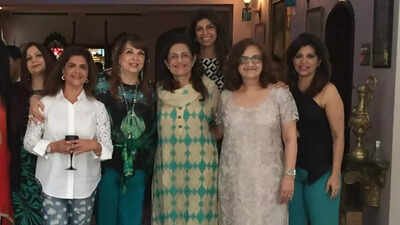 Pinkie Roshan pens emotional tribute for Zarine Khan, recalls their ‘rare’ friendship despite Hrithik–Sussanne divorce | Hindi Movie News