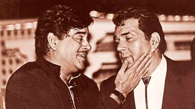When Dharmendra advised Shatrughan Sinha to drink a little before a shoot when he was nervous to do a dance song: ‘I didn’t know what to do’ |