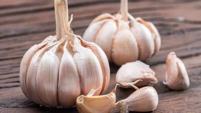 The best time to eat garlic for immunity, heart health, inflammation, and digestion: Maximise the benefits with smart timing |