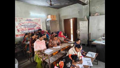Over 2 lakh women take literacy exam under Akshar Aanchal Yojana | Patna News