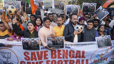 Messi tour fiasco: Show-cause notice for DGP Rajeev Kumar, CP Mukesh Kumar; state seeks explanation in 24 hrs | India News