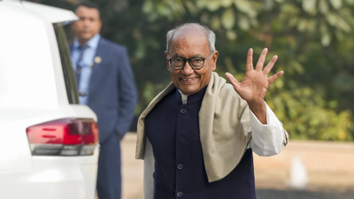 Message to Congress leadership or attacking coterie? Why Digvijaya Singh’s ‘power of organisation’ post is intriguing | India News