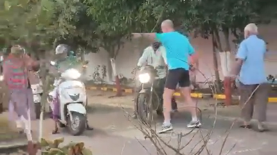 Watch: Foreigner forced to turn traffic cop in Pune, stops two-wheelers from using footpath; video goes viral | India News