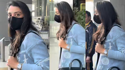 Smriti Mandhana makes FIRST public appearance after calling off wedding with Palash Muchhal, spotted at the airport wearing a mask |