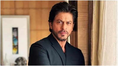 ‘Charlie’s Boys’ book: Memoir reveals Shah Rukh Khan’s enigmatic St. Columba days, actor was tagged as the ‘undisputed boy’ for the sword of honour | Hindi Movie News