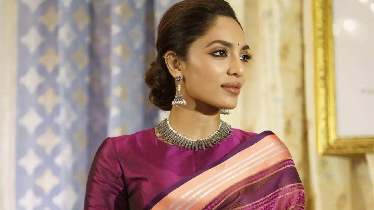 Sobhita Dhulipala’s most graceful saree looks