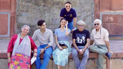 Akshay Kumar’s niece Simar Bhatia shares emotional gratitude note for Agastya Nanda, Sriram Raghavan and Ikkis team ahead of her debut, ‘Mann Neevan, Matt Ucchi’ |