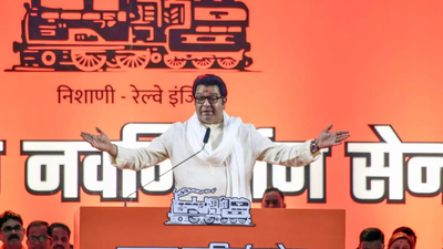 MNS defiant: Raj Thackeray tells corporators to turn municipal houses into ‘battlegrounds’; vows to ‘bury the rulers’ | Mumbai News