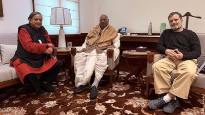 ‘All is good’: Shashi Tharoor meets Mallikarjun Kharge, Rahul Gandhi – Inside details of nearly 2-hour meeting | India News