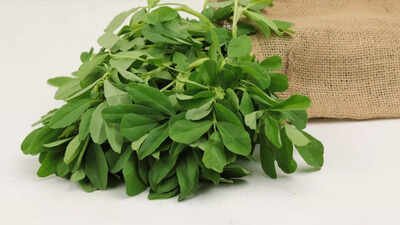 THIS simple kitchen hack cleans methi leaves in minutes; no more endless plucking |