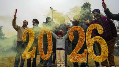 Joy, festivity, fireworks: India welcomes New Year 2026; President Murmu extends greetings | India News
