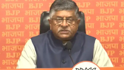 BJP continues its attack: Didi stole documents from a govt agency | India News