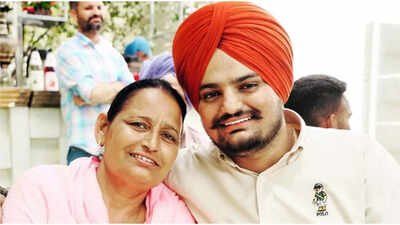 Charan Kaur lovingly called Sidhu Moose Wala ‘Gaggu’, mother’s love that fame never changed | Punjabi Movie News
