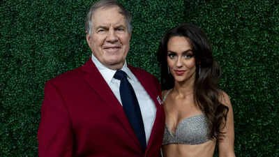 “Clinging to scraps”: Bill Belichick stuns fans with new look while attending a game with 24-year-old girlfriend Jordon Hudson | NFL News