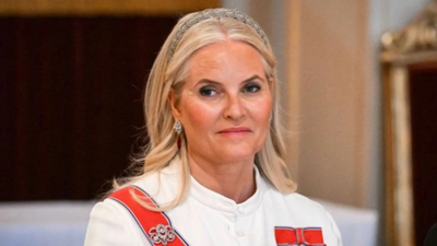 Norway’s Crown Princess apologises for Epstein link, says she did not understand who he was; husband backs her