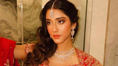 Splitsvilla X6: Anisha Shinde accuses Chakshdeep Singh of having a girlfriend while being on the dating show; fans react