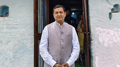 BJP MP Baluni plays Holi in ‘ghost village’, seek return of ex-residents | India News