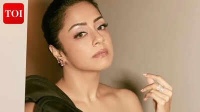 Jyotika shows powerful core strength in the gym; the actress’ ‘Black Magic’ photoshoot grabs attention |