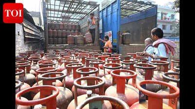 Nalanda DM dismisses LPG shortage rumours | Patna News