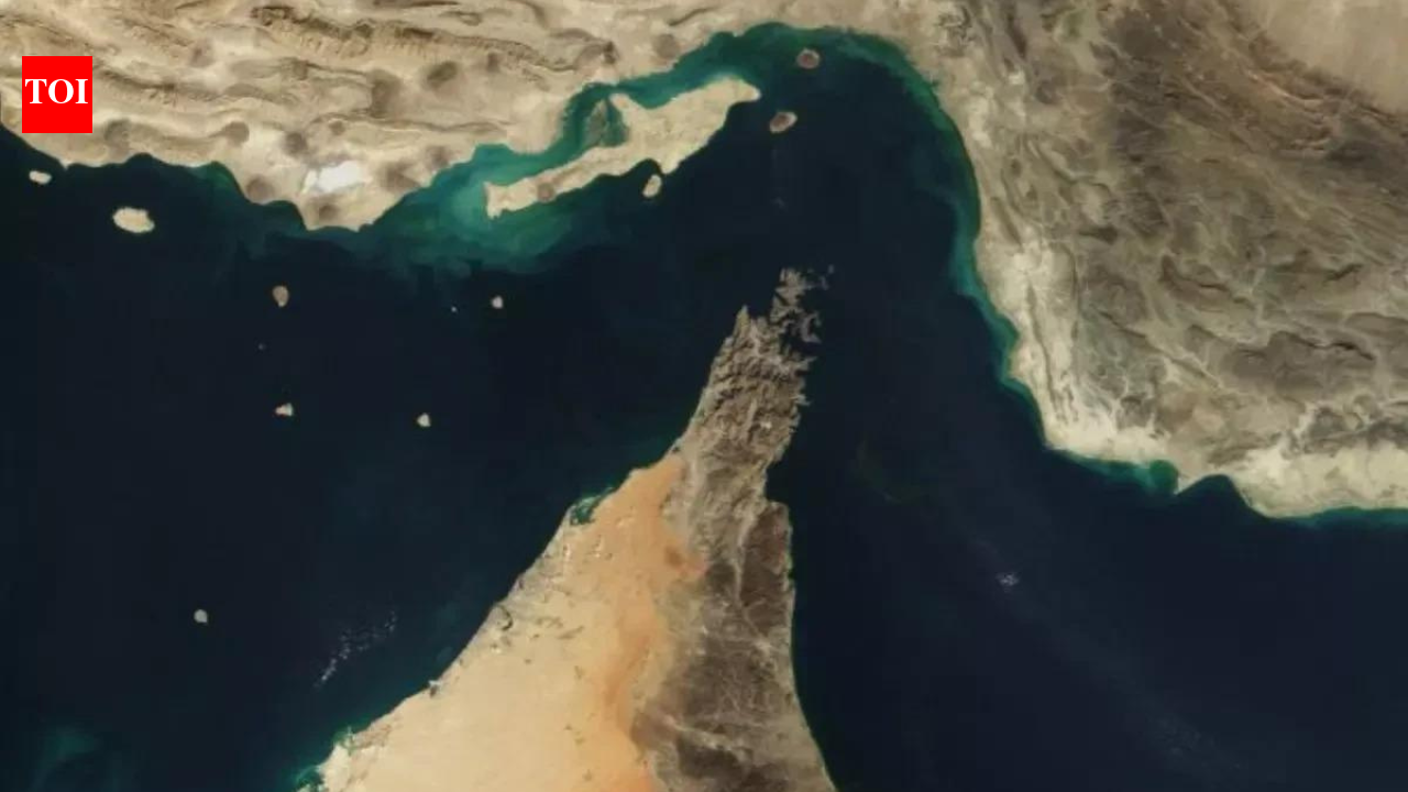 After Trump’s warning, Iran threatens to close the Strait of Hormuz
