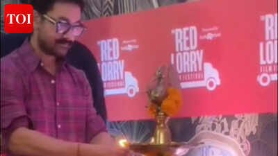 Aamir Khan takes off shoes to light lamp at film festival; wins hearts online |