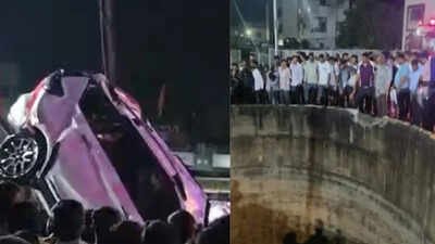 Car Plunges Into Well: 9 members of a family, including 6 children, dead as car falls into water-filled well | Nashik News