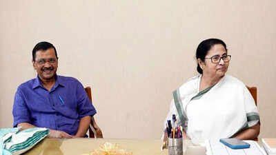 ‘Fighting one of the most difficult battles’: Kejriwal extends support to Mamata ahead of Bengal polls | India News