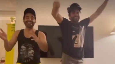 Ayushmann Khurrana and Aparshakti Khurrana dance to ‘Roop Di Rani’ in OLD VIDEO- ‘life really does come full circle’ |