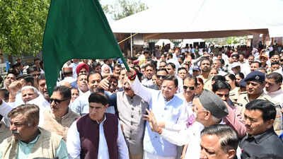 Uttarakhand CM Dhami attends Char Dham Yatra 2026 inauguration, flags off pilgrim Buses in Rishikesh | India News