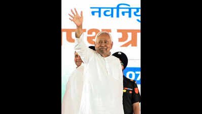 Nitish interacts with JD(U) workers in Sitamarhi | Patna News
