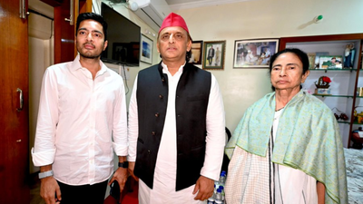 ‘Didi, you have not lost’: Akhilesh Yadav meets Mamata, gives emotional support after TMC’s Bengal rout | India News