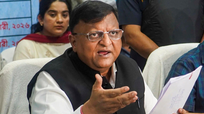 Bengal chief secretary Manoj Kumar Agarwal orders crackdown on illegal toll booths in Bengal | India News