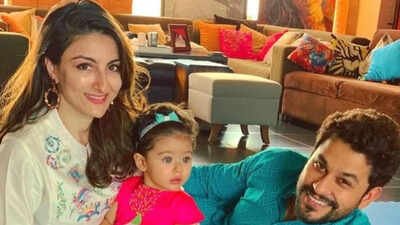 Soha Ali Khan says breastfeeding and ‘bouncing back’ after pregnancy should not be romanticised: ‘We always put ourselves last’ | Hindi Movie News