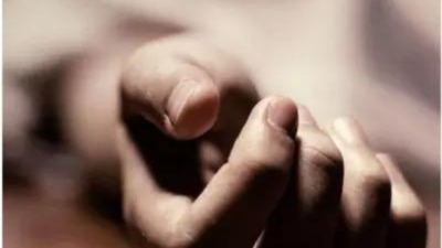 Elderly dead, 7 in hospital after consuming wild vegetable in Rajouri