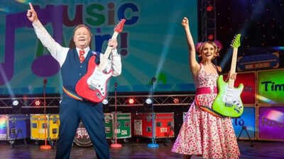 Justin Fletcher: CBeebies star Justin Fletcher moves in with his 21-year-younger co-star Samantha Dorrance: ‘Madly in love’ |