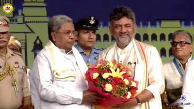 Karnataka gets new CM: Congress puts up united front as DK Shivakumar takes oath with Siddaramaiah on stage | India News