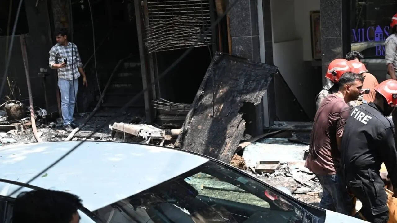 Delhi Restaurant Fire: 21 dead after massive fire at hotel in south Delhi’s Malviya Nagar; several foreigners among victims | Delhi News