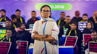 19, 20, now 22? Pressure mounts on Mamata Banerjee as rebel MP tally climbs; BJP meets dissidents | India News
