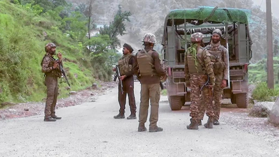 Subsidence sparks fear in Jammu & Kashmir village; residents evacuated | India News